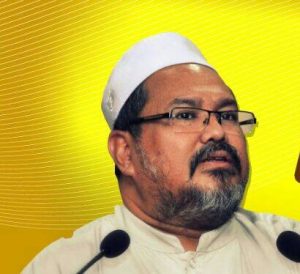 Rakaman kuliah maghrib, SIRAH NABI (S.A.W), tajuk PERALIHAN QIBLAT, oleh ustaz Hishamuddin Abdul Aziz... SIRAH NABI (S.A.W): PERALIHAN QIBLAT 1. Pendekatan mengambil hati 2. Pendekatan boleh berubah 3. Nabi (s.a.w) U-Turn? 4. Pemergian DD Harun Din 5. Pencaci; Semasa Hidup & Selepas Mati ?